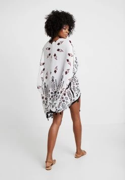 Even&Odd Veste Légère - Off-White -Pas Cher Mode Féminine Magasin 13681c0dd8654d95a80ea97646bb2490