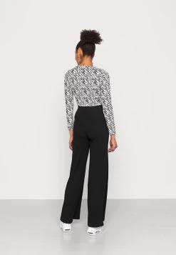 Even&Odd Pantalon Classique - Black -Pas Cher Mode Féminine Magasin 13e3af4ac86e4751b7a897152c0b1c3e