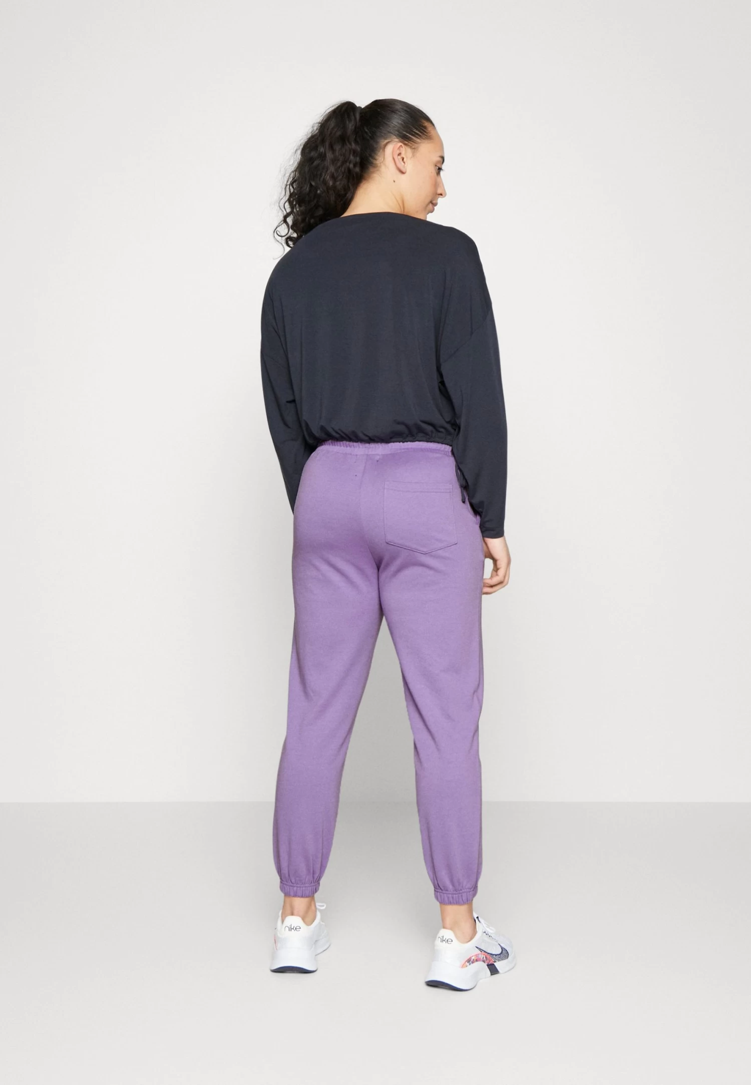 Pantalon De Survêtement - Lilac 3 Pantalon De Survêtement - Lilac – Image 3