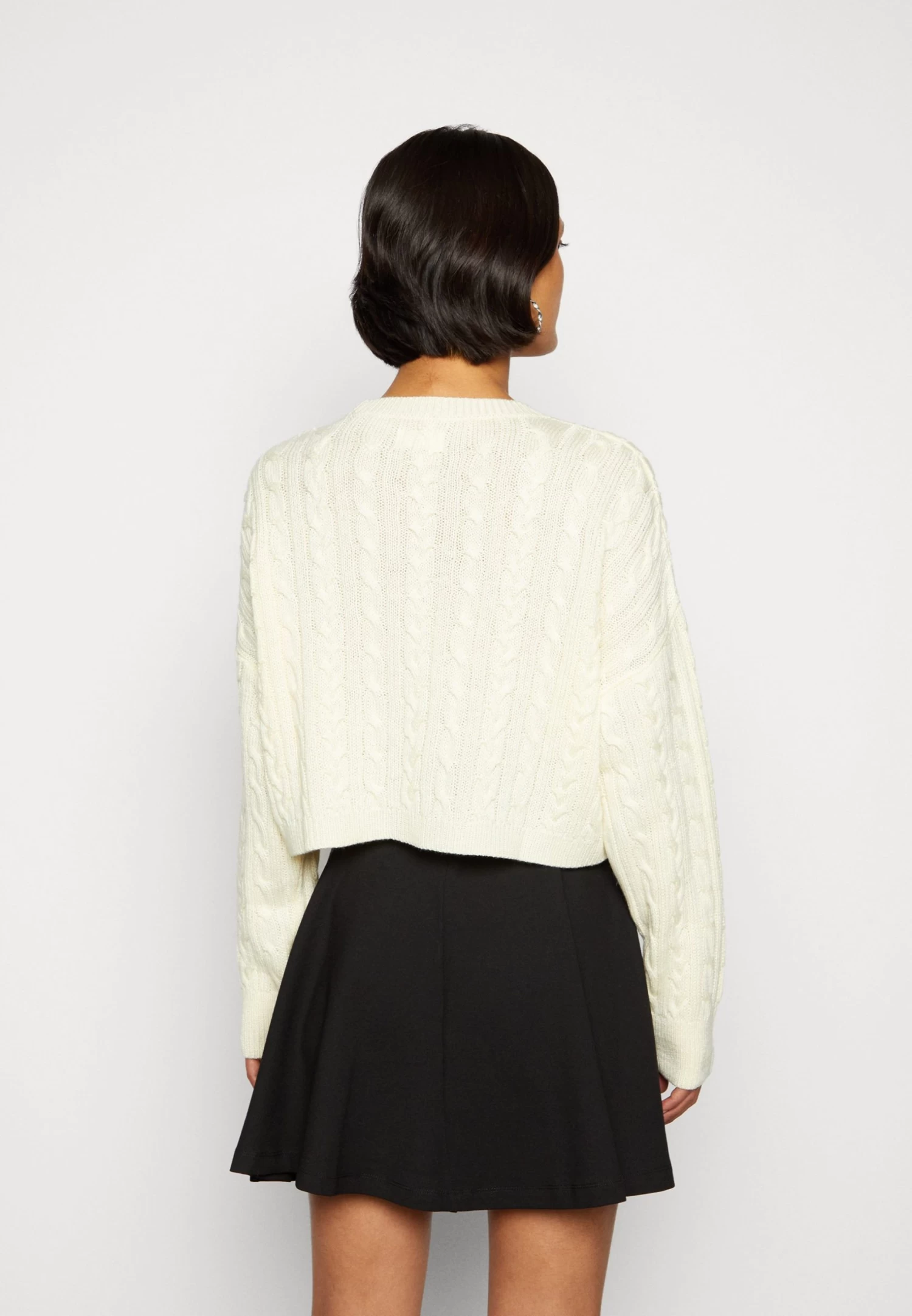 Even&Odd Pullover - White 3 Even&Odd Pullover - White – Image 3