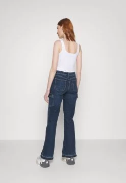 Even&Odd Cargo Kick Flare / 901 - Light Blue Denim - Pantalon Cargo - 901 - Light Blue Denim -Pas Cher Mode Féminine Magasin 217942bb8b4f49209403a27e8b58baaa