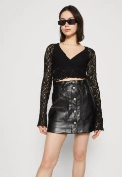 Even&Odd T-Shirt À Manches Longues - Black 9 Even&Odd T-Shirt À Manches Longues - Black -Pas Cher Mode Féminine Magasin 256a9b190c4c45a787e19caa244680ac