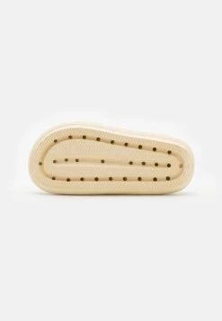 Even&Odd Sandales De Bain - Off White 10 Even&Odd Sandales De Bain - Off White -Pas Cher Mode Féminine Magasin 33bd71b76e6e4ddea05575944b5bfcf3