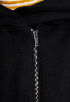 Even&Odd Manteau Court - Black -Pas Cher Mode Féminine Magasin 34ab535f29b747f696622c92a2d8af8c