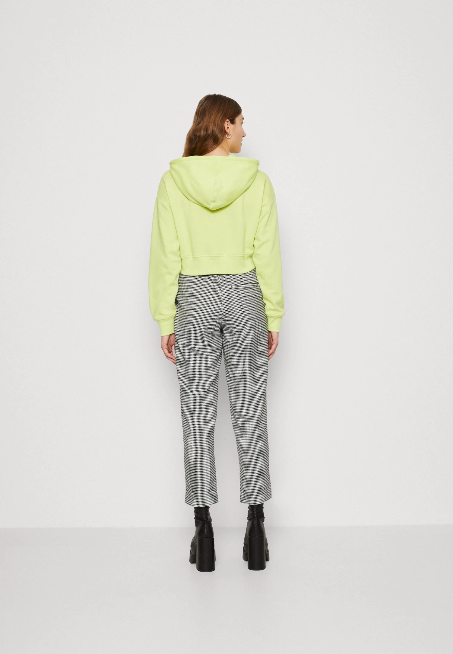 Even&Odd Sweatshirt - Light Green 3 Even&Odd Sweatshirt - Light Green – Image 3