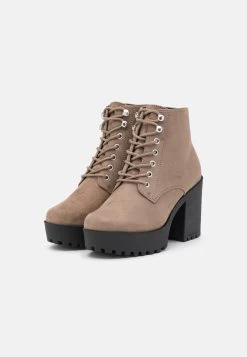 Bottines À Lacets - Taupe -Pas Cher Mode Féminine Magasin 473a4f4308f34d6e83b5b90fb299721c