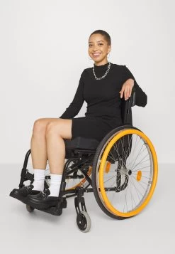 Even&Odd Jupe Crayon - Black -Pas Cher Mode Féminine Magasin 4a8a87ca7fa248a7876853f254cda967