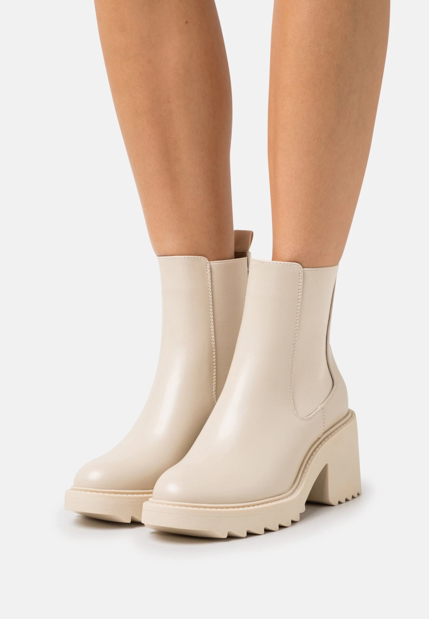 Bottines - Beige 1 Bottines - Beige