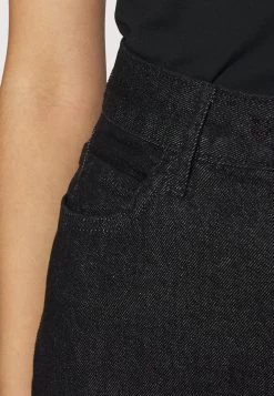 Jean Bootcut - Black Denim 9 Jean Bootcut - Black Denim -Pas Cher Mode Féminine Magasin 571d7375aec74c838c43981157967b11