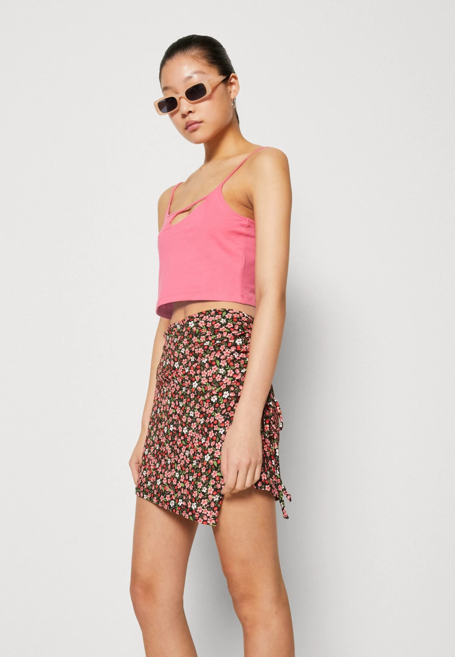 Even&Odd Short - Black/Multi-Coloured 4 Even&Odd Short - Black/Multi-Coloured – Image 4