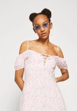 Even&Odd Robe De Jour - Off-White/Pink -Pas Cher Mode Féminine Magasin 6e3cc2cea3b1401d8700c0c46e829f31