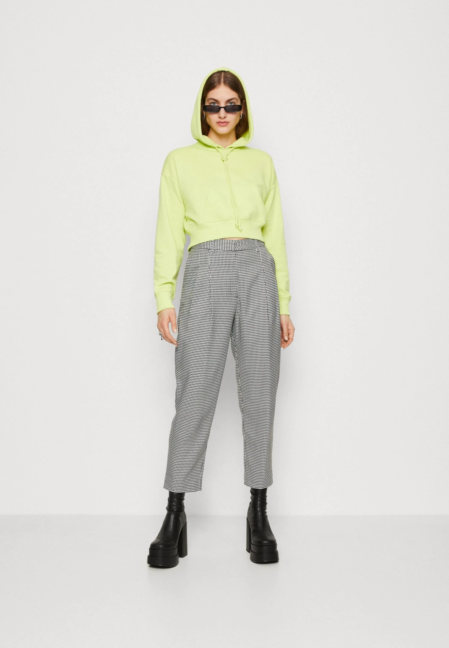 Even&Odd Sweatshirt - Light Green 2 Even&Odd Sweatshirt - Light Green – Image 2