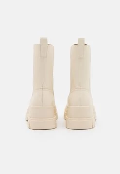 Bottes - Beige -Pas Cher Mode Féminine Magasin 7b9cb2e856ed41cb9beff292a6867a97