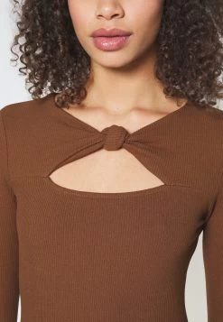 T-Shirt À Manches Longues - Brown -Pas Cher Mode Féminine Magasin 826da22f35404263a73d11edea812a2a