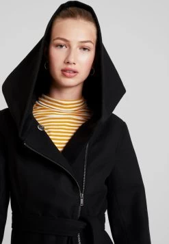 Even&Odd Manteau Court - Black -Pas Cher Mode Féminine Magasin 8d36bd0350724564ba1f515620849e7e
