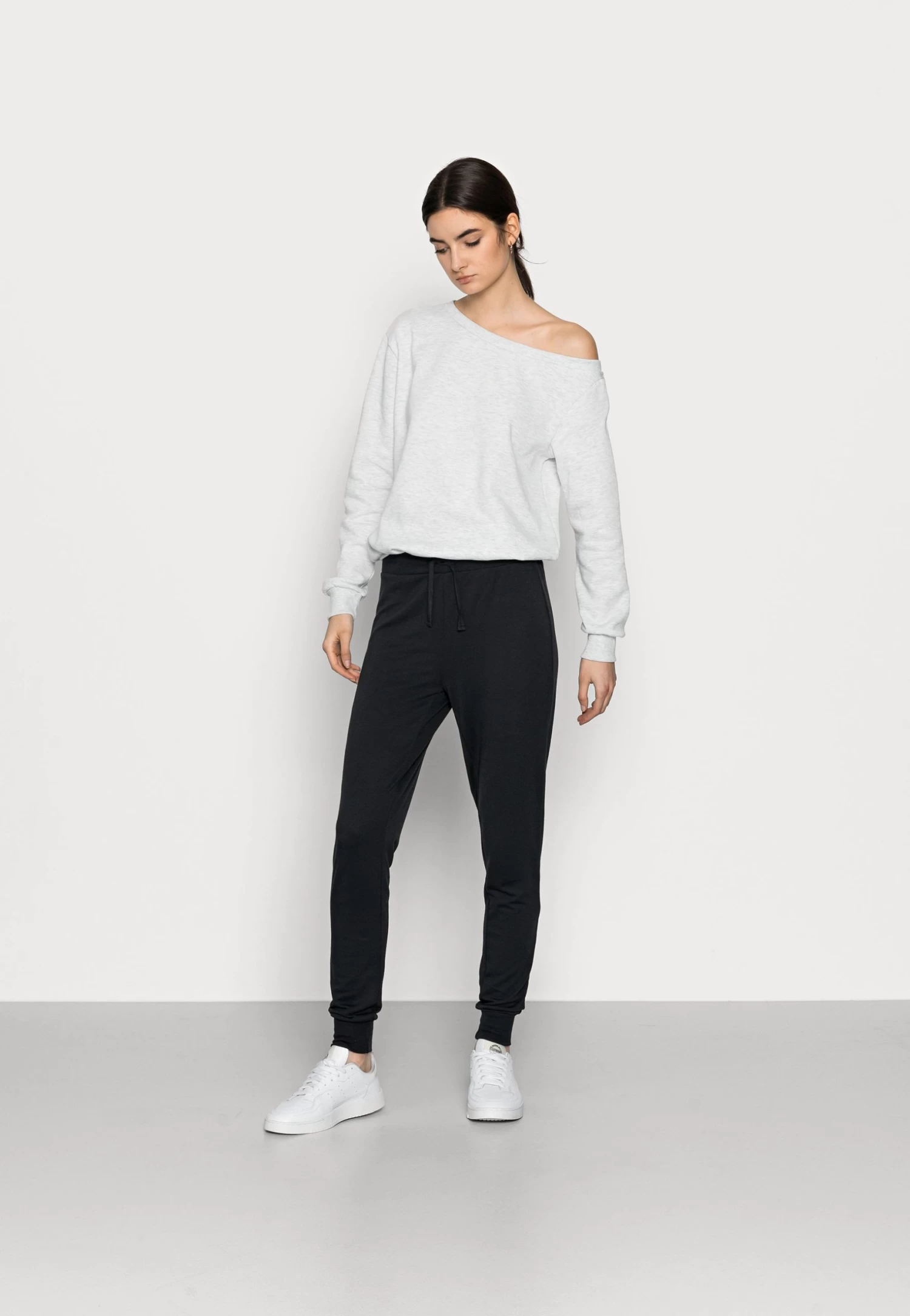 Pantalon De Survêtement - Black 2 Pantalon De Survêtement - Black – Image 2