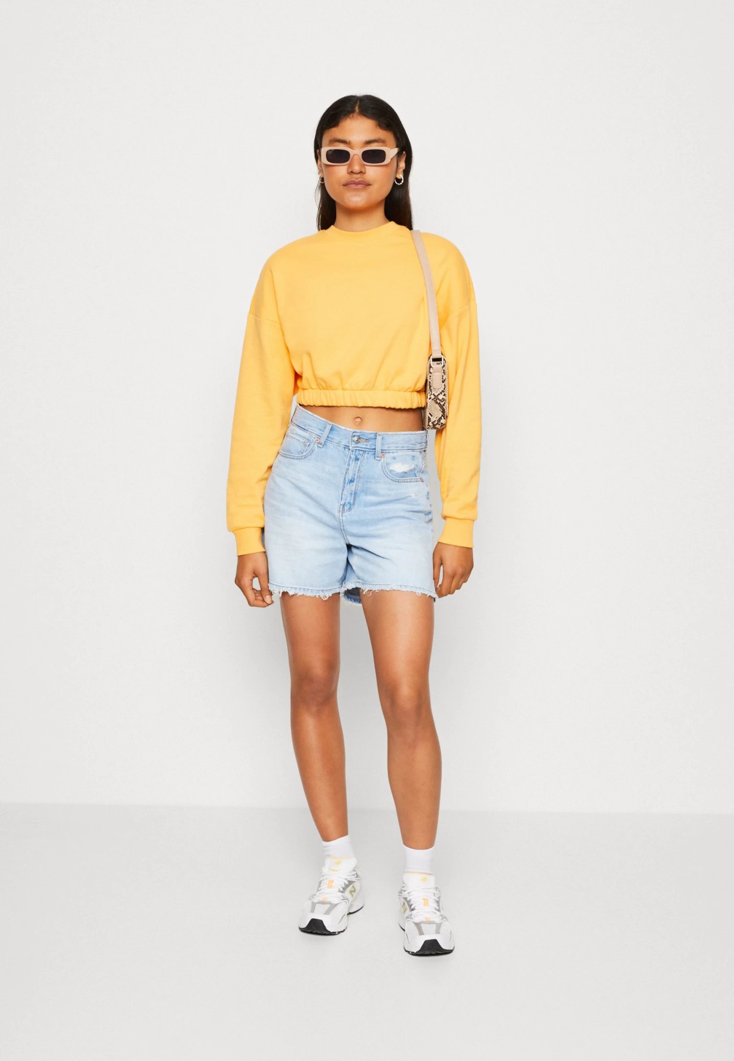 Even&Odd Sweatshirt - Orange 2 Even&Odd Sweatshirt - Orange – Image 2