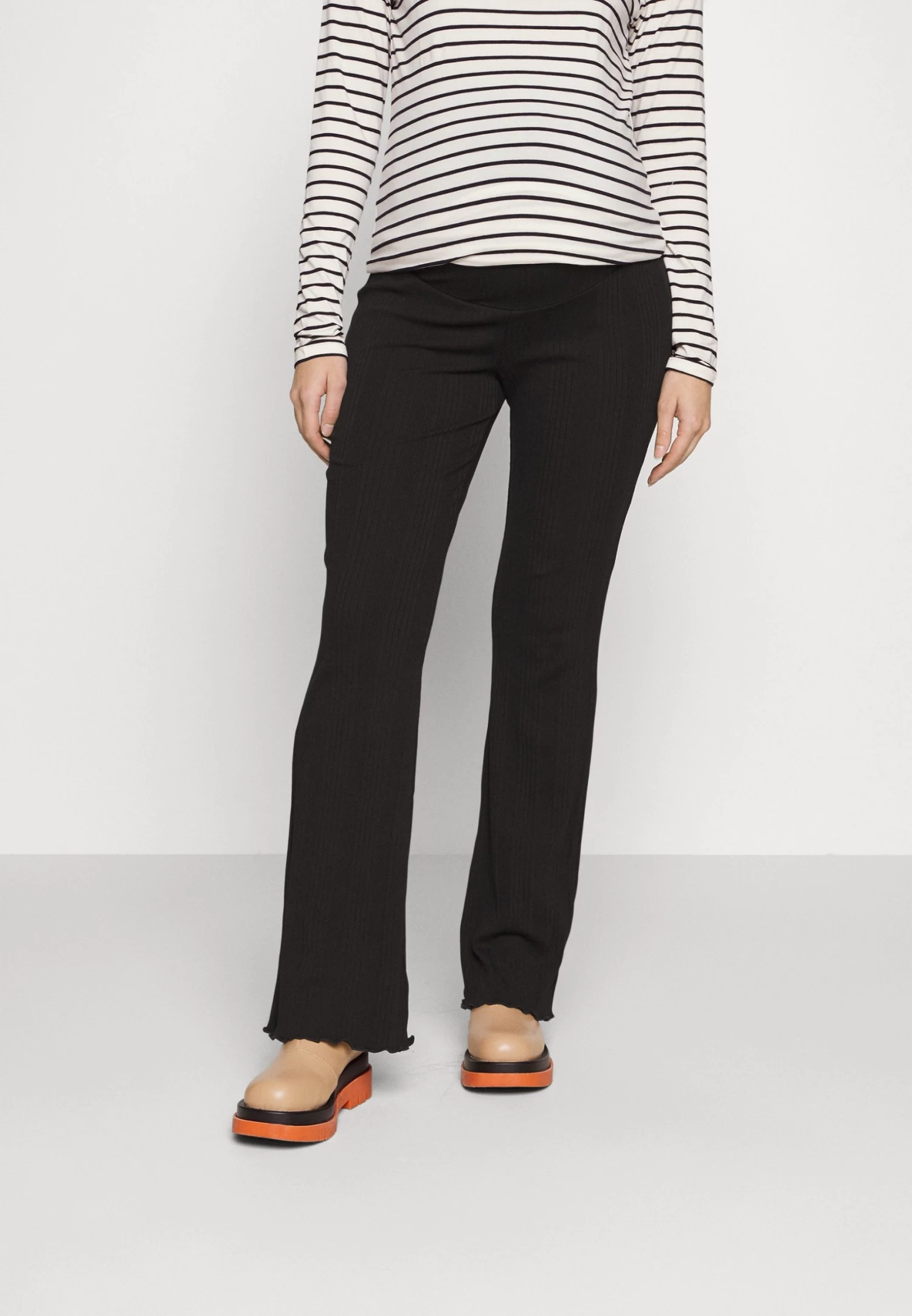 Maternity Flared Trouser - Pantalon Classique - Black 1 Maternity Flared Trouser - Pantalon Classique - Black