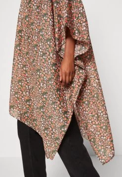 Even&Odd Veste Légère - Red -Pas Cher Mode Féminine Magasin d4a1df55eb0d4c89b0f91c2e39074a50