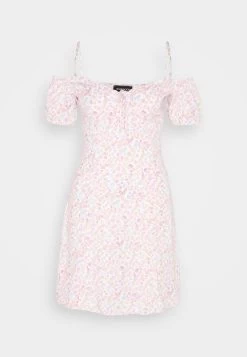 Even&Odd Robe De Jour - Off-White/Pink -Pas Cher Mode Féminine Magasin da4455b410c04b91994cf7a8854ebd3b