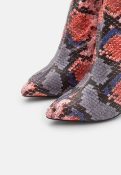 Even&Odd Bottes À Talons Hauts - Red -Pas Cher Mode Féminine Magasin e2b399afa2a14f289d33f839df5ffcf2