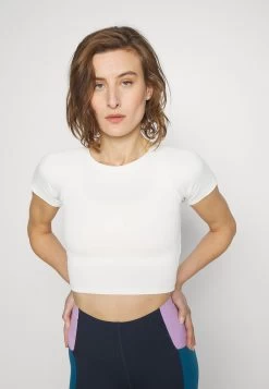 T-Shirt Basique - Cloud Dancer -Pas Cher Mode Féminine Magasin e3dd356c2a0d46778ae7a8e56bc9592d