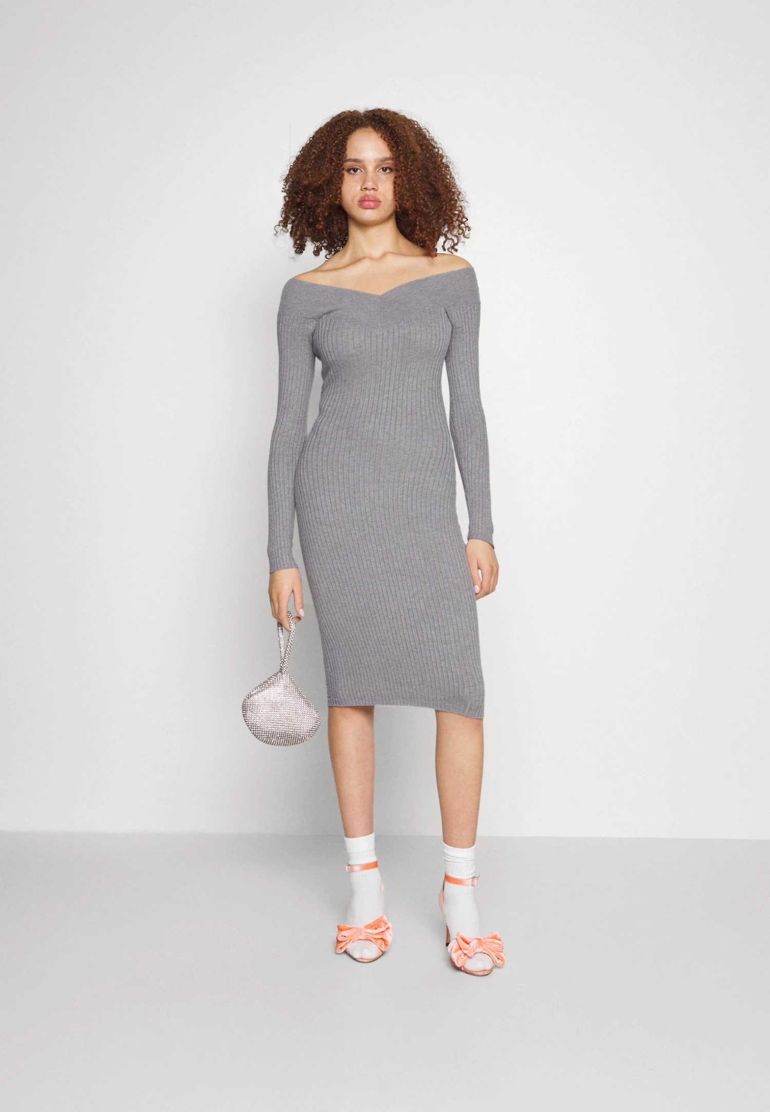 Even&Odd V Ausschnitt Ripp Mini Strickkleid - Robe Fourreau - Mottled Grey 2 Even&Odd V Ausschnitt Ripp Mini Strickkleid - Robe Fourreau - Mottled Grey – Image 2