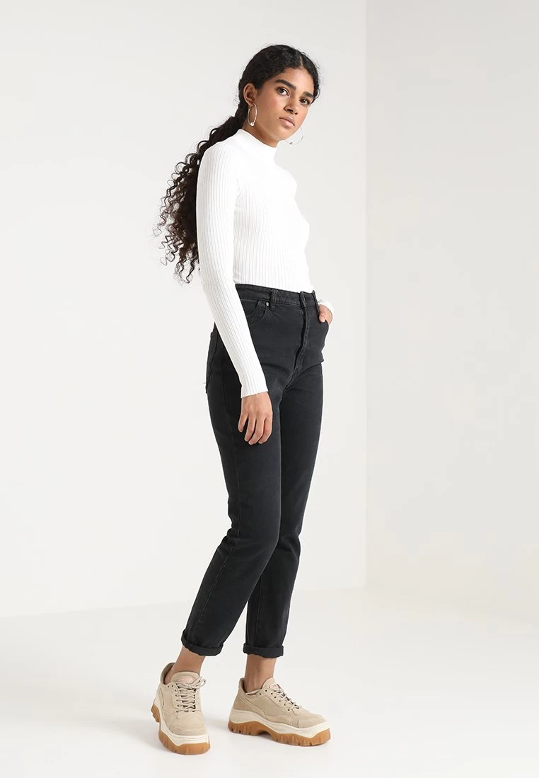 Even&Odd Pullover - Off White 2 Even&Odd Pullover - Off White – Image 2