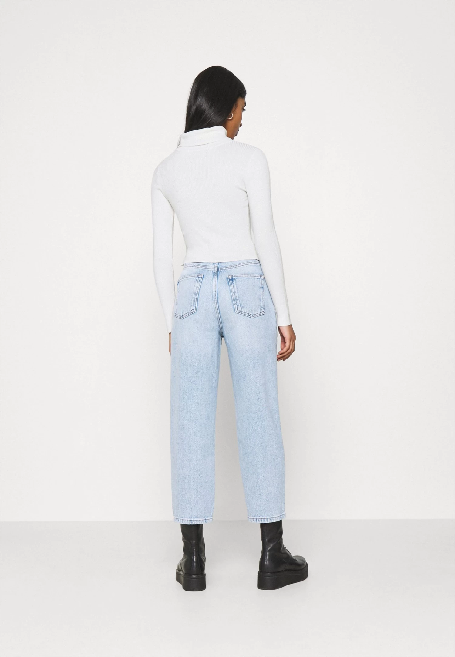 Even&Odd Cropped Turtle Neck 2 Pack - Pullover - Black/ White 3 Even&Odd Cropped Turtle Neck 2 Pack - Pullover - Black/ White – Image 3